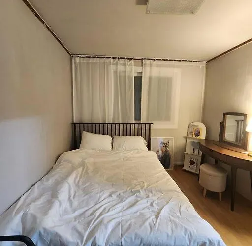 Apartment In North *